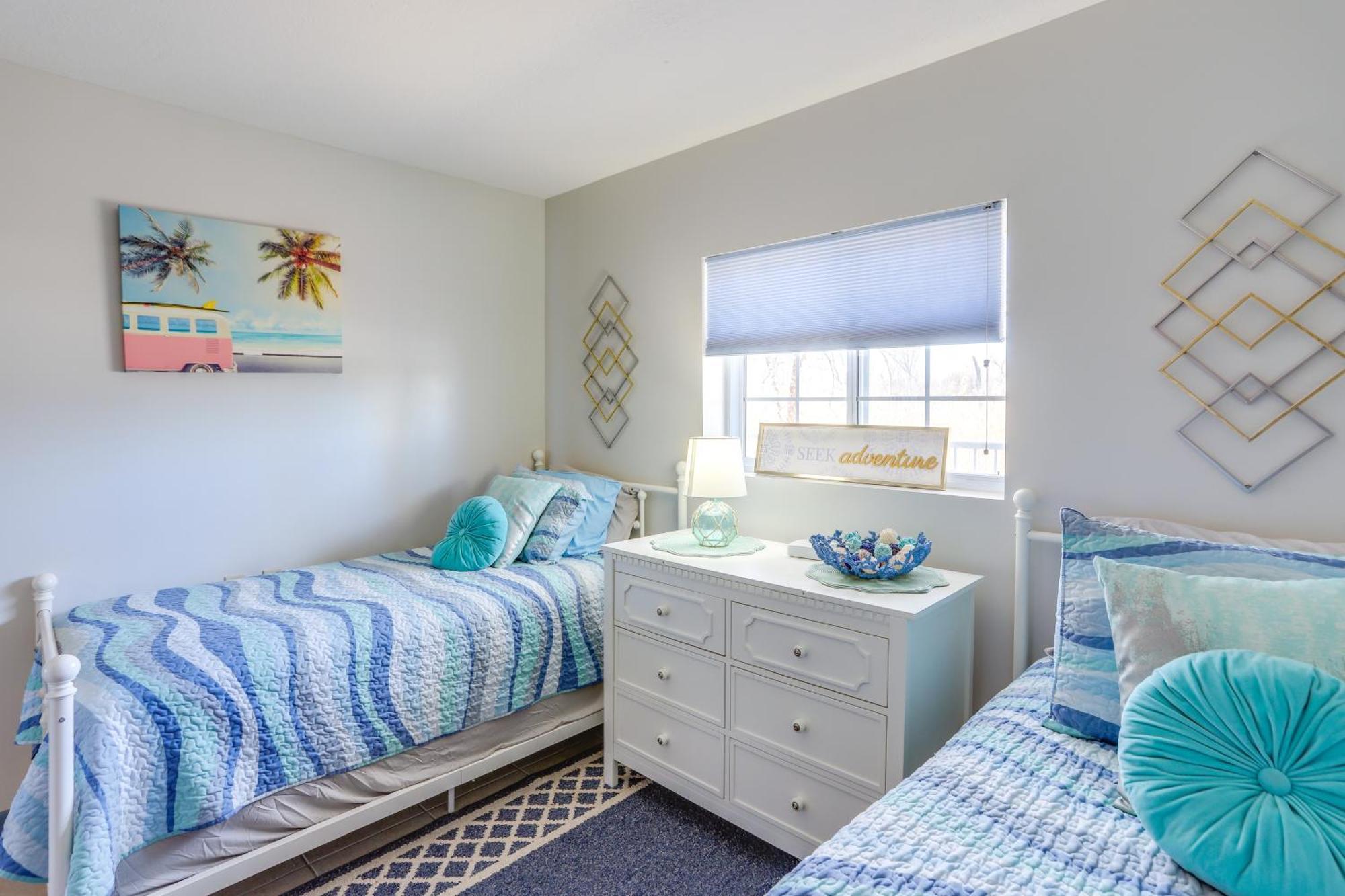Cozy Lakefront Middle Bass Retreat With Balcony Put-in-Bay Bagian luar foto