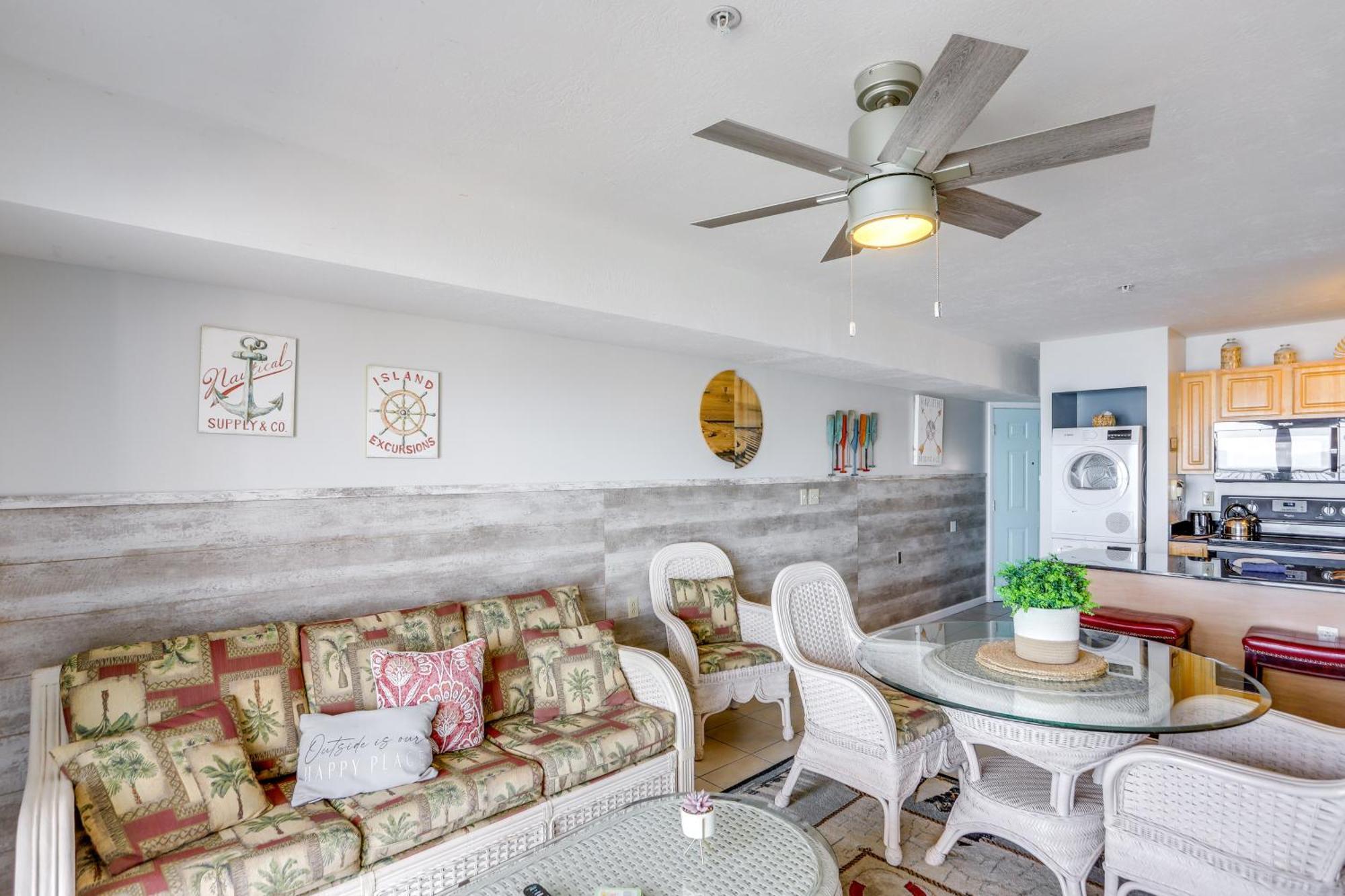 Cozy Lakefront Middle Bass Retreat With Balcony Put-in-Bay Bagian luar foto
